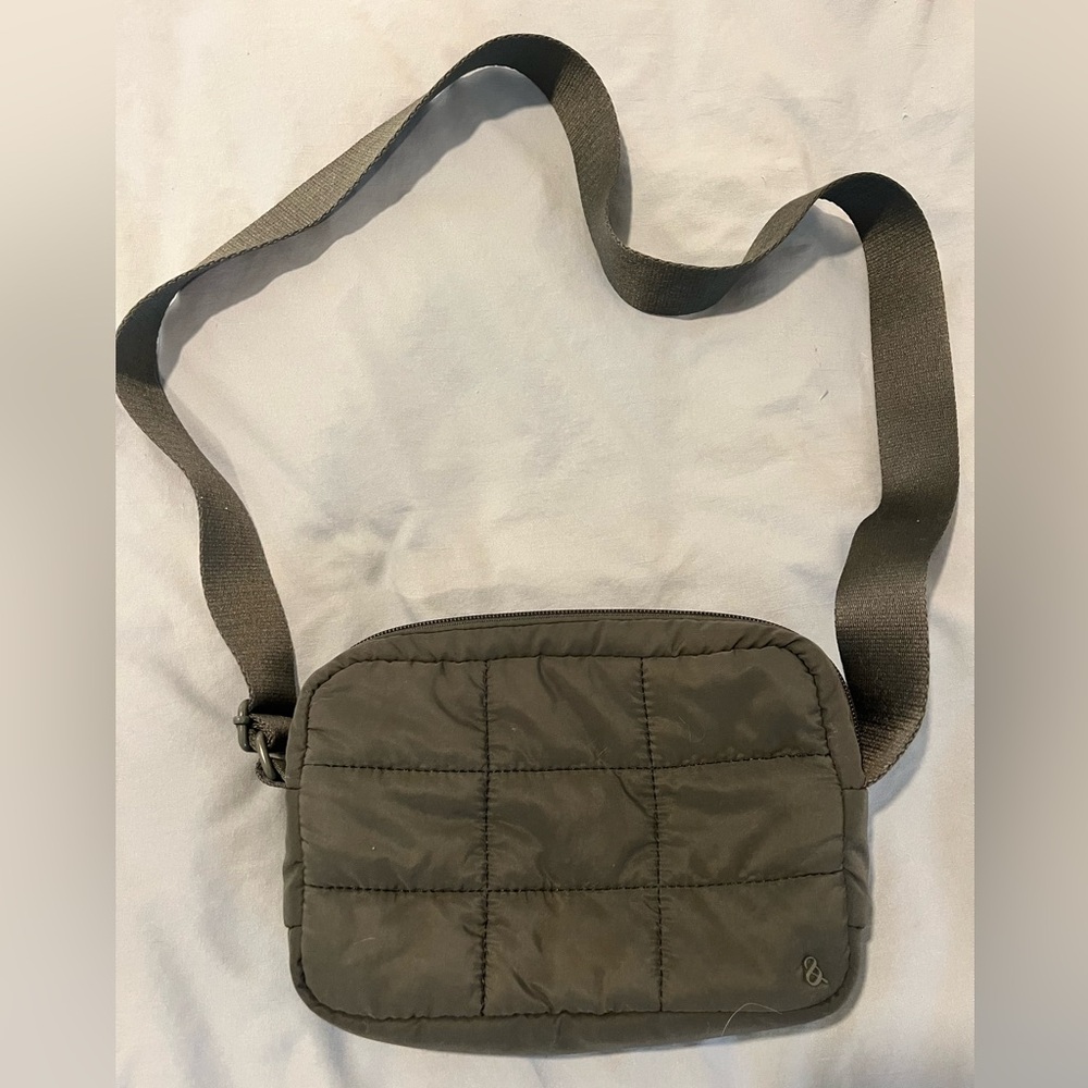 Lou & Grey Quilted Khaki Crossbody Bag